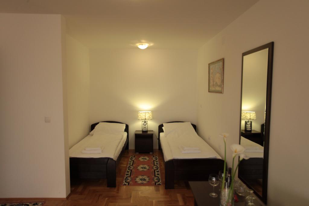 Hostel Royal Obrenovac  Kamer foto